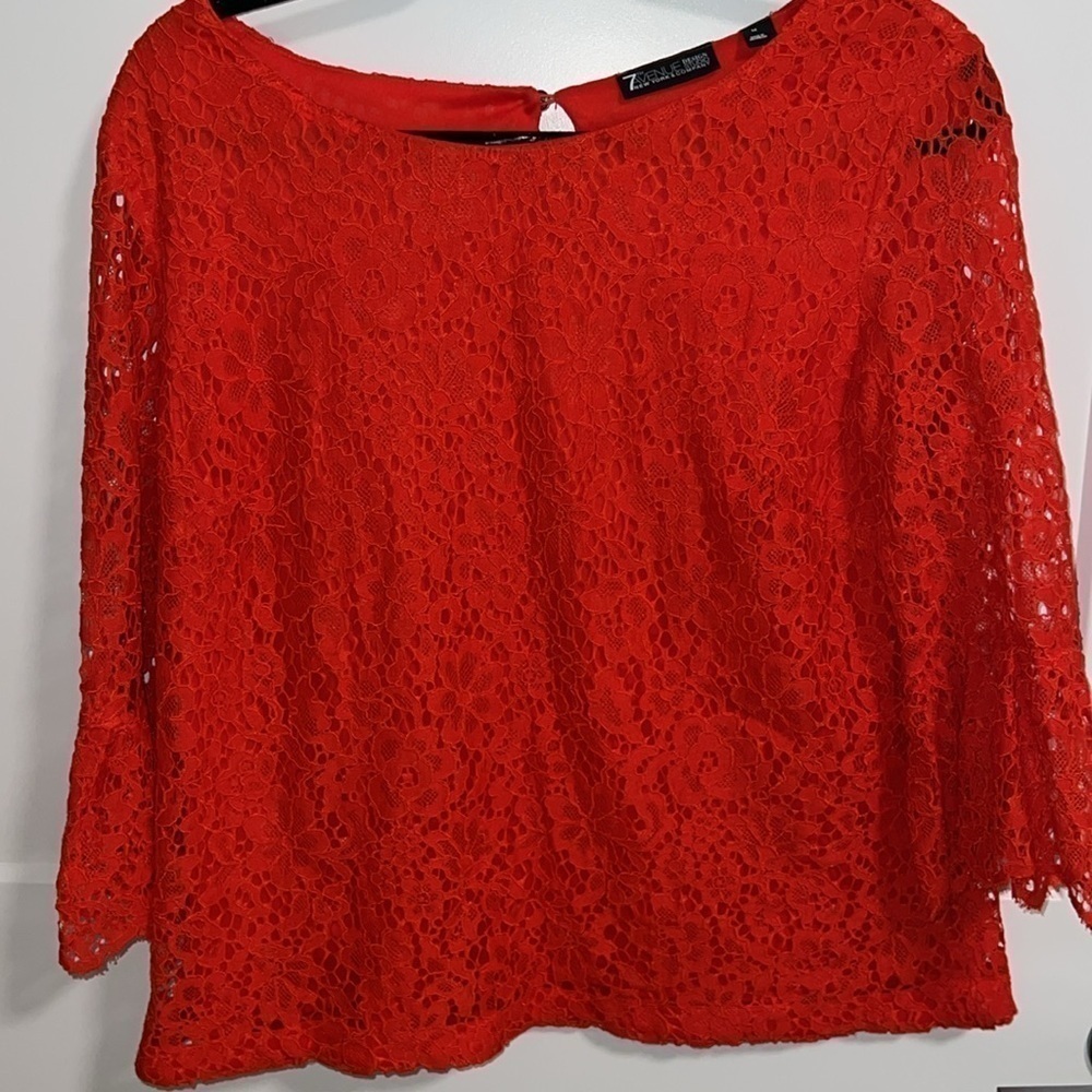 7th ave NY&co - Lace red shirt with ruffled sleeves - medium​ - Picture 9 of 9